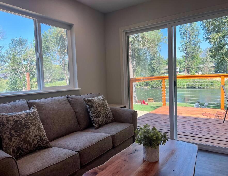 Deluxe Cabin 1 - Rogue River Resort غرانتس باس، أوريغون المظهر الخارجي الصورة